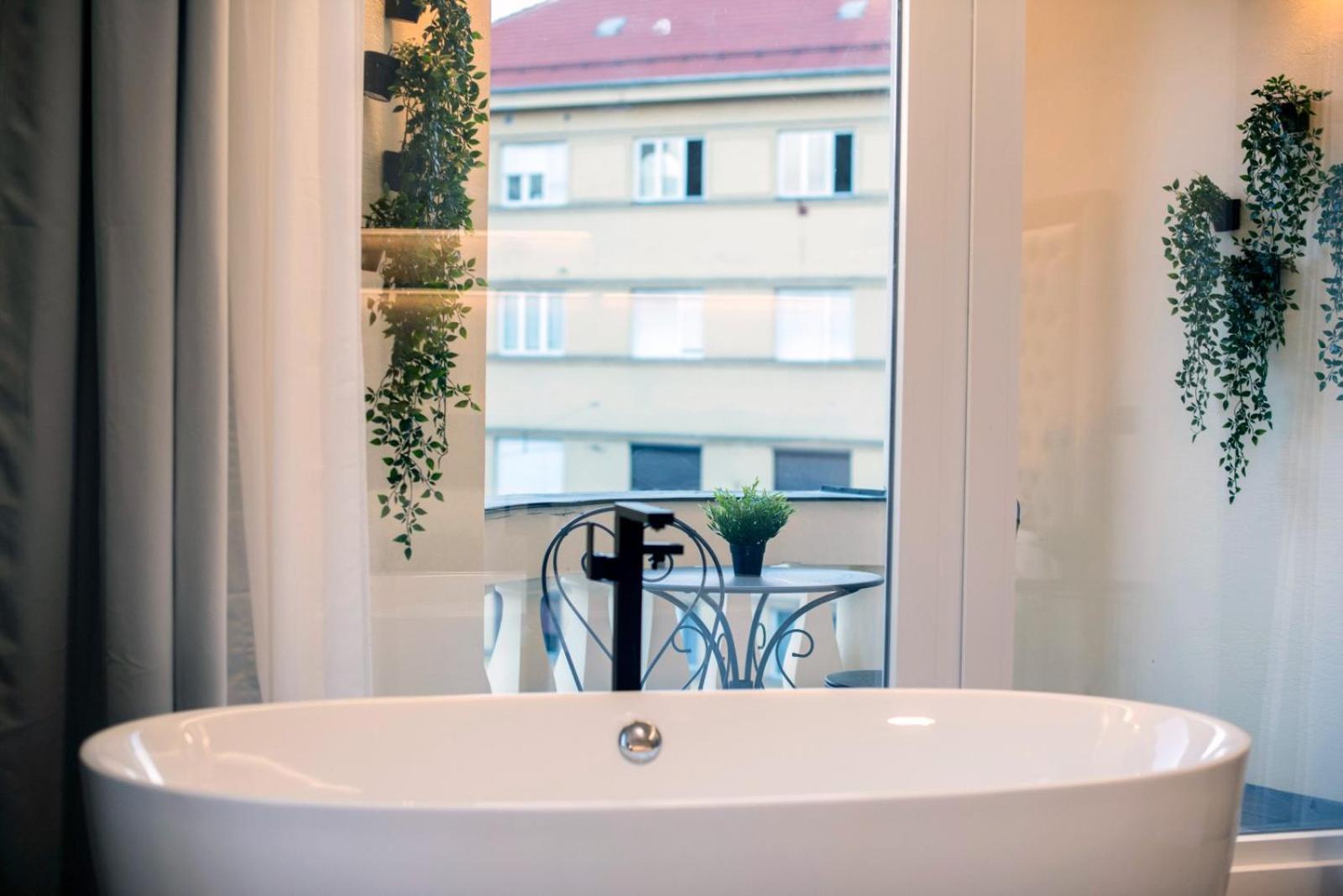 Liberty Apartments, 3Rd Floor, No Elevator Zagreb Bagian luar foto